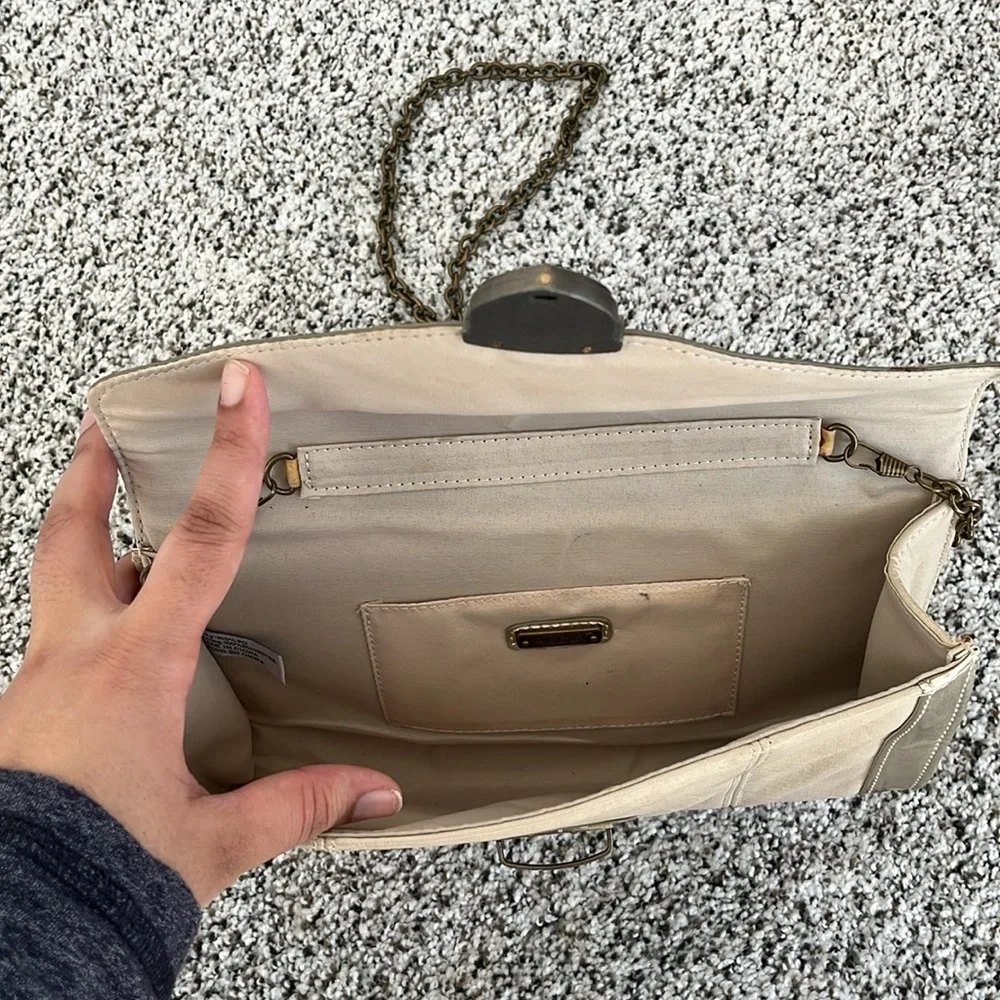 Purse - Picture 3 of 3